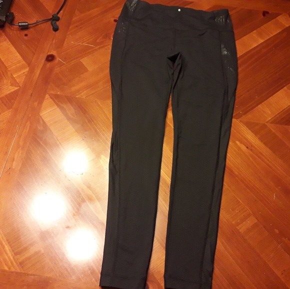 Athleta Revelation Splits Sold out! - Picture 3 of 4